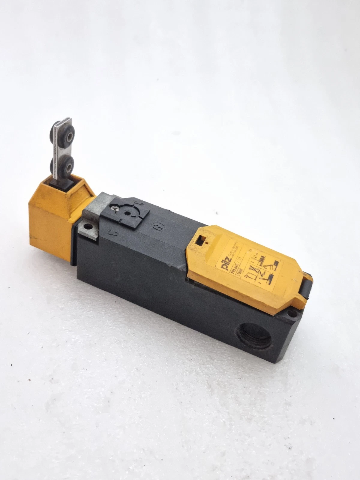 Pilz psen me1s/1as mechanical safety switch 570000 Made In Germany